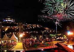 Как встречают Новый Год в разных странах мира Как встречают Новый Год в разных странах мира